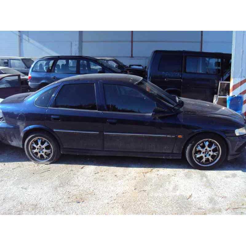 opel vectra b berlina del año 1999