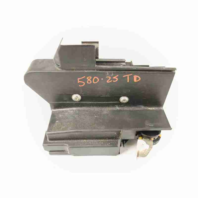 CERRADURA PUERTA TRASERA DERECHA 825020994R 