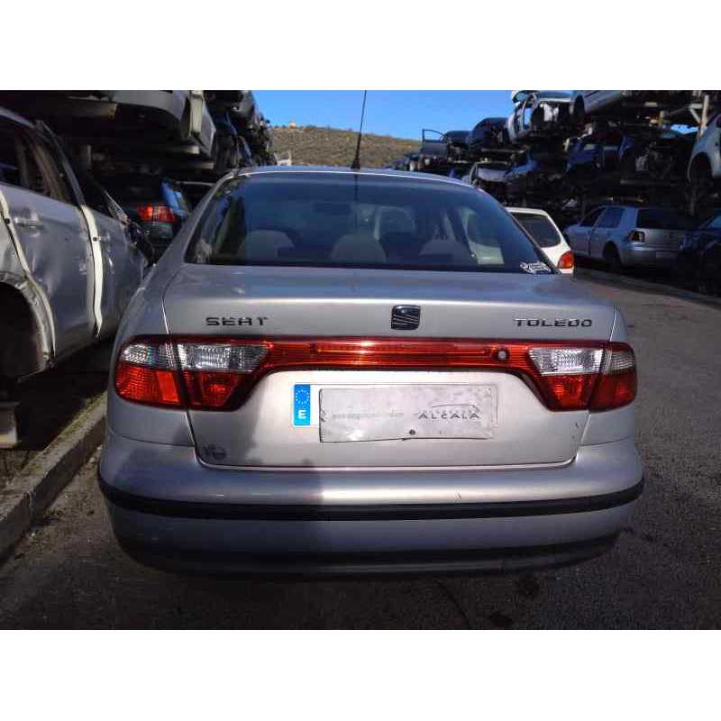 seat toledo (1m2) del año 2000