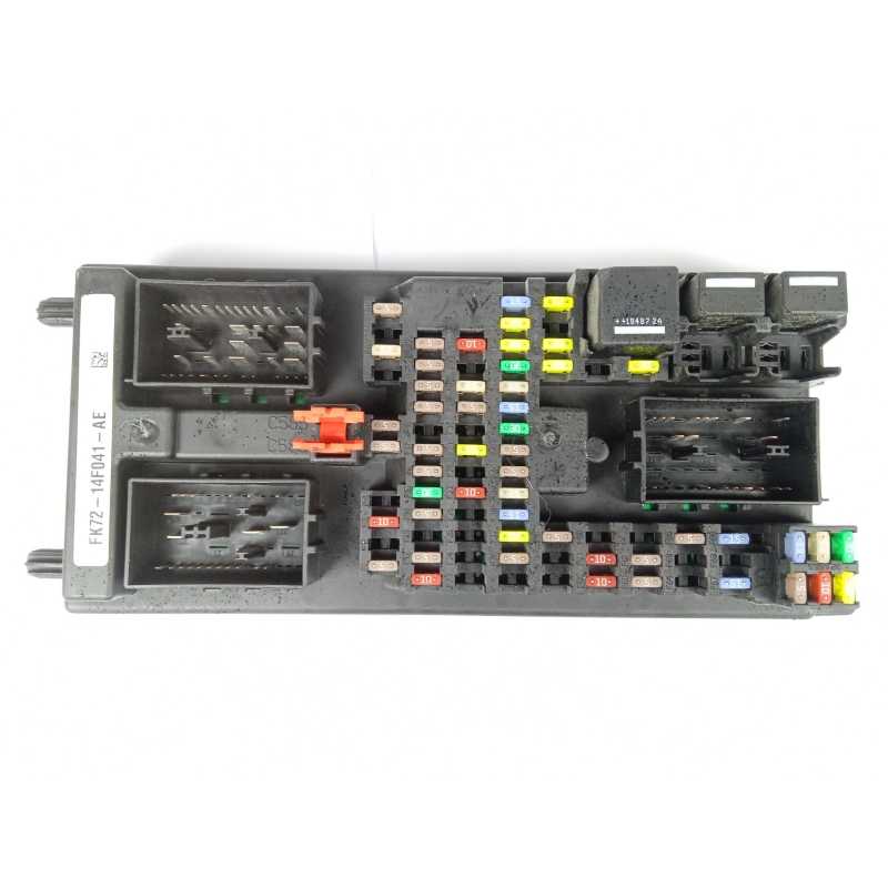 CAJA RELES / FUSIBLES FK7214F041AE 