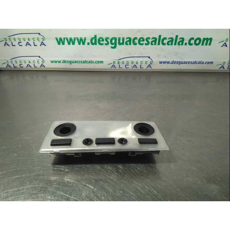 LUZ INTERIOR 63316962058 DELANTERA 