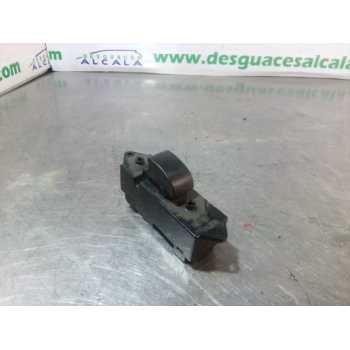 MANDO ELEVALUNAS DELANTERO DERECHO 8608A065 8 PINES 