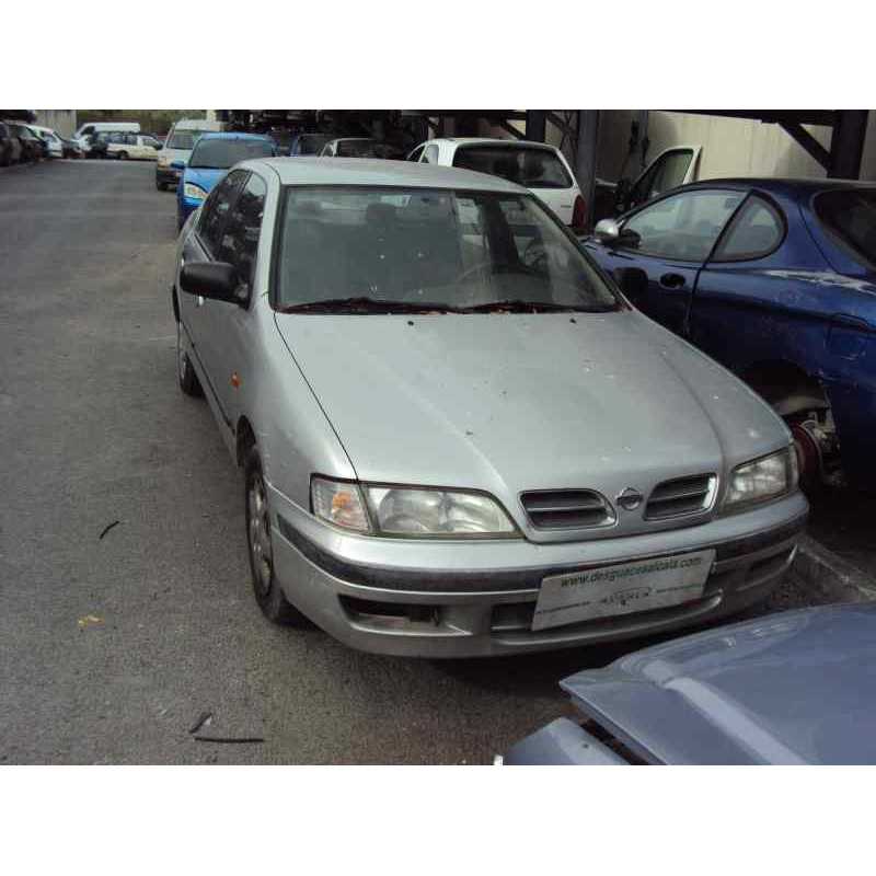 nissan primera berlina (p11) del año 1998