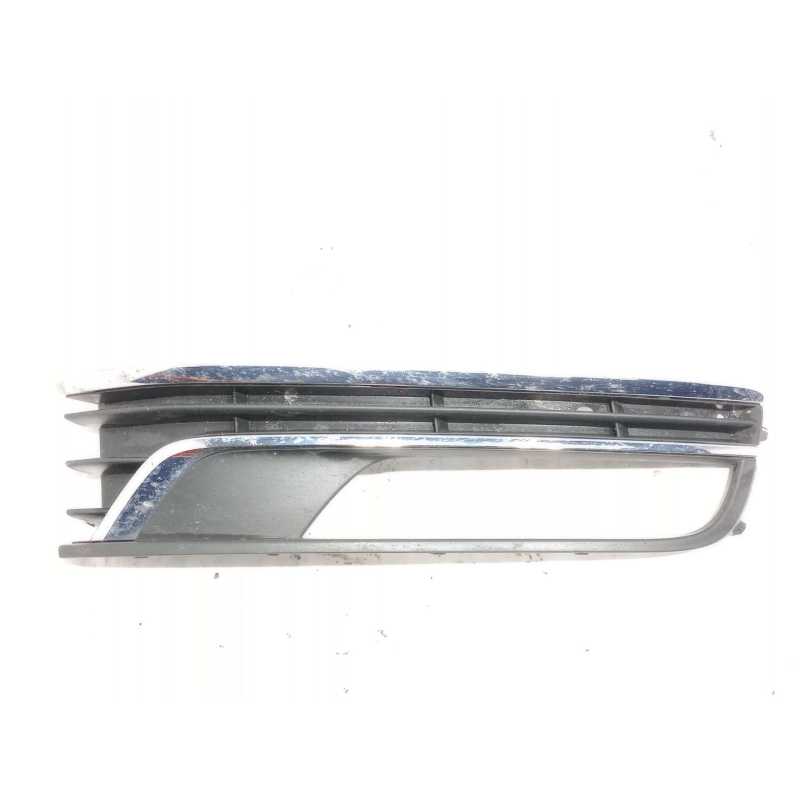 REJILLA PARAGOLPES DERECHA 3AA853666 