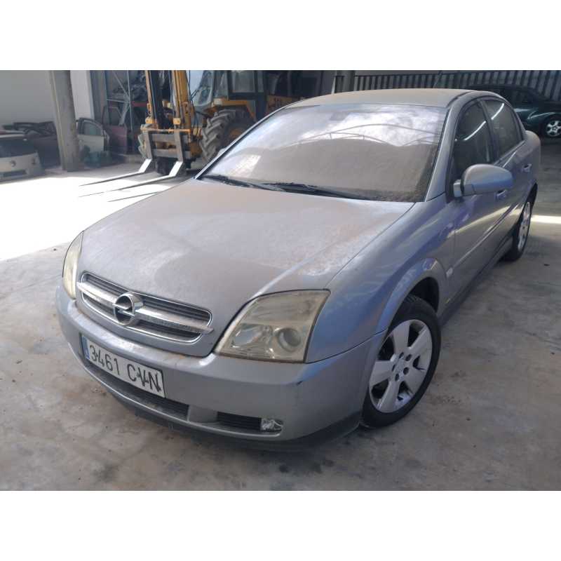 opel vectra c berlina del año 2004