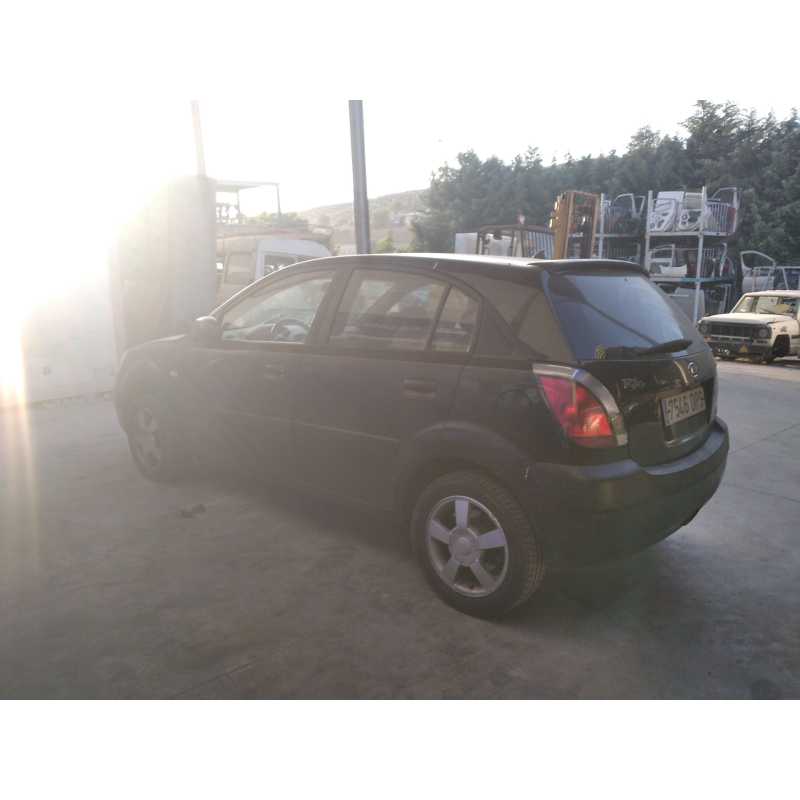 kia rio del año 2005