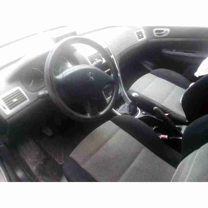 peugeot 307 berlina (s2) del año 2005