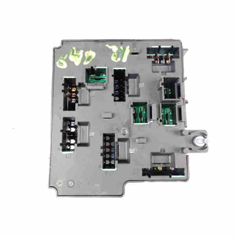 CAJA RELES / FUSIBLES 32212298 