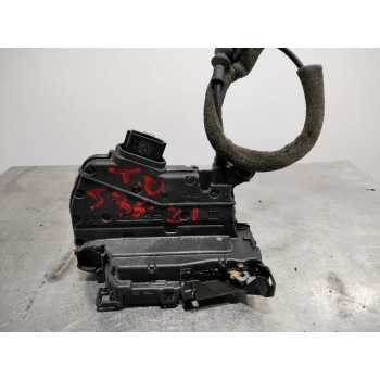 CERRADURA PUERTA TRASERA DERECHA 825002104R 4 PINES 