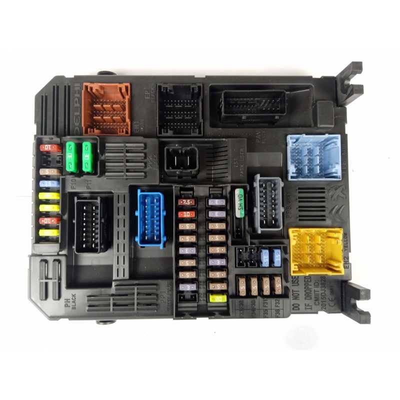 CAJA RELES / FUSIBLES 9830707680 BSI