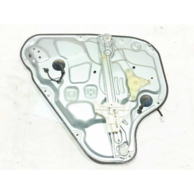 ELEVALUNAS TRASERO DERECHO 834802R050 