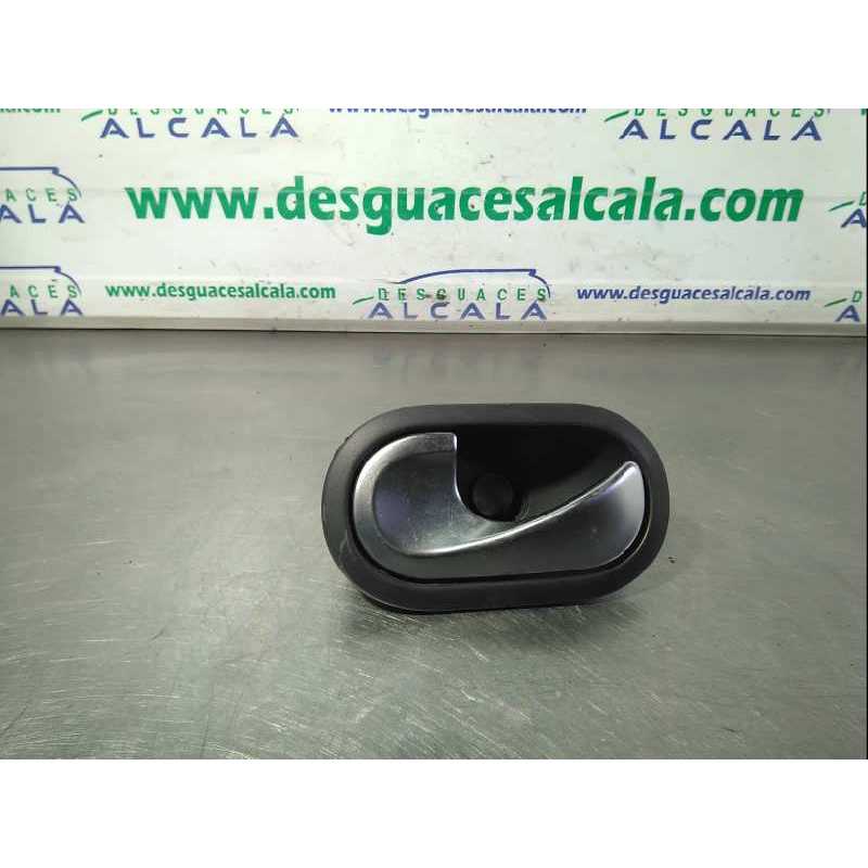 MANETA INTERIOR DELANTERA IZQUIERDA 