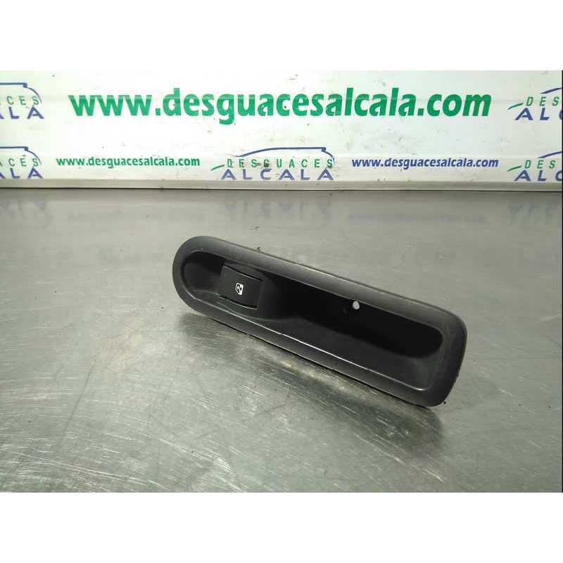 MANDO ELEVALUNAS TRASERO DERECHO 6 PINES 