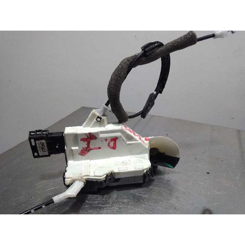 CERRADURA PUERTA DELANTERA IZQUIERDA 828406 A01852 