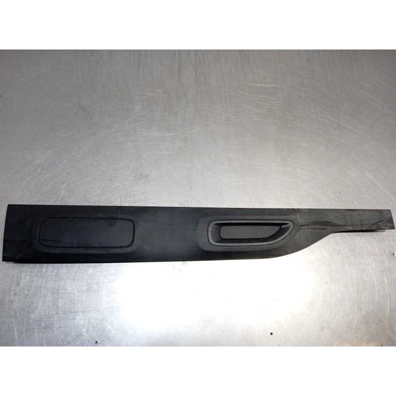 MOLDURA 98234156JB DELANTERA IZQUIERDA 