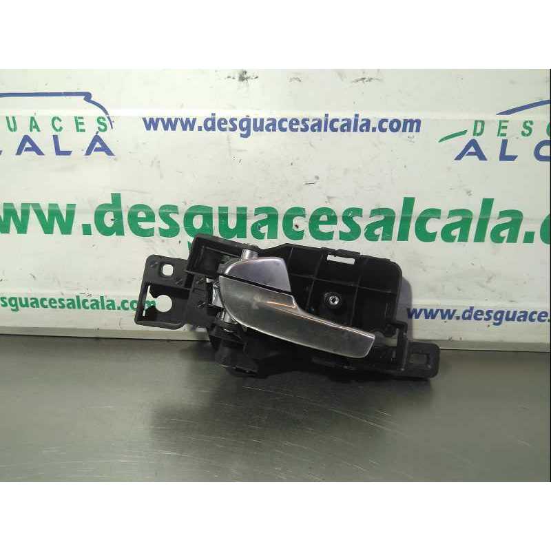 MANETA INTERIOR DELANTERA IZQUIERDA 