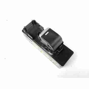 MANDO ELEVALUNAS TRASERO DERECHO KG2C66380 