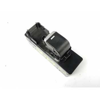 MANDO ELEVALUNAS TRASERO DERECHO KG2C66380 