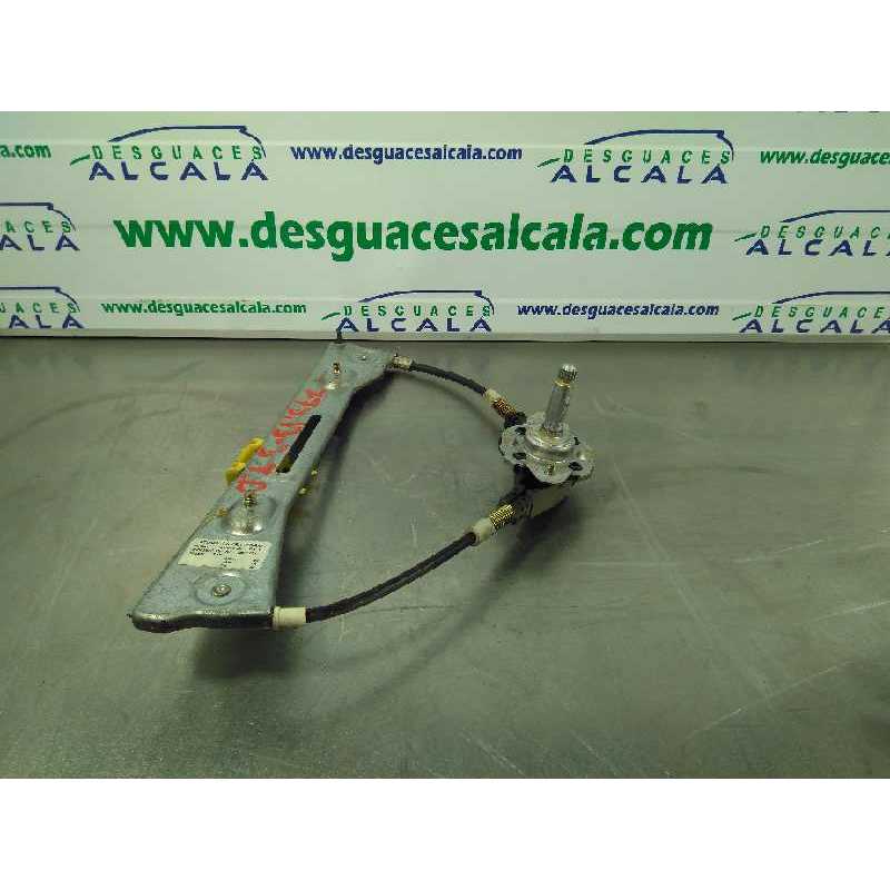 ELEVALUNAS TRASERO DERECHO MANUAL 