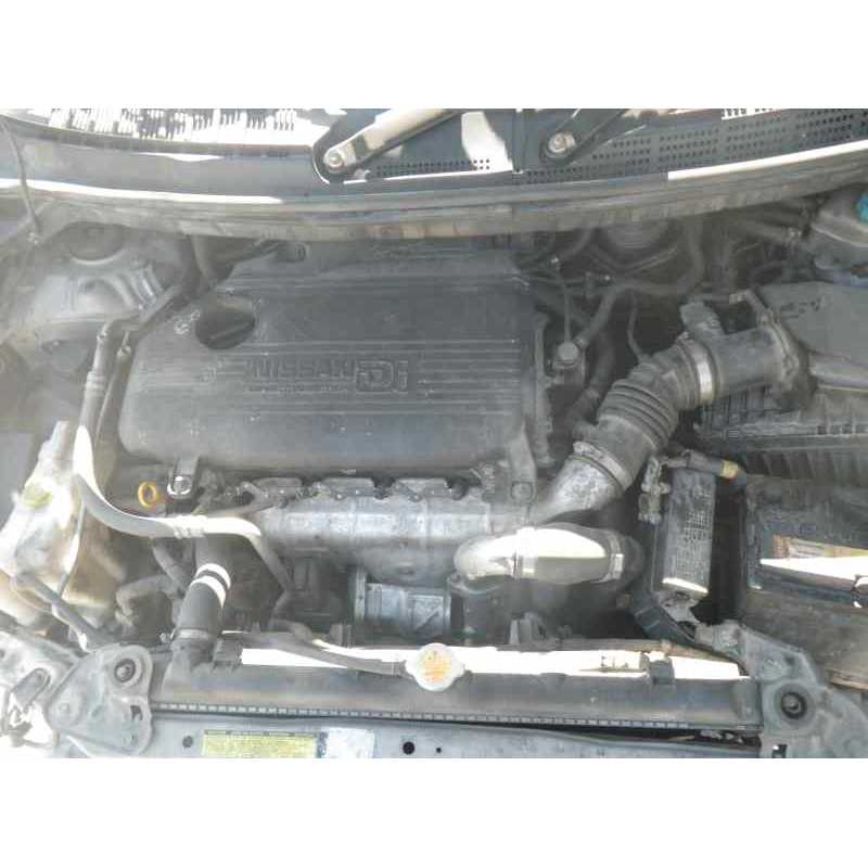 nissan almera tino (v10m) del año 2001