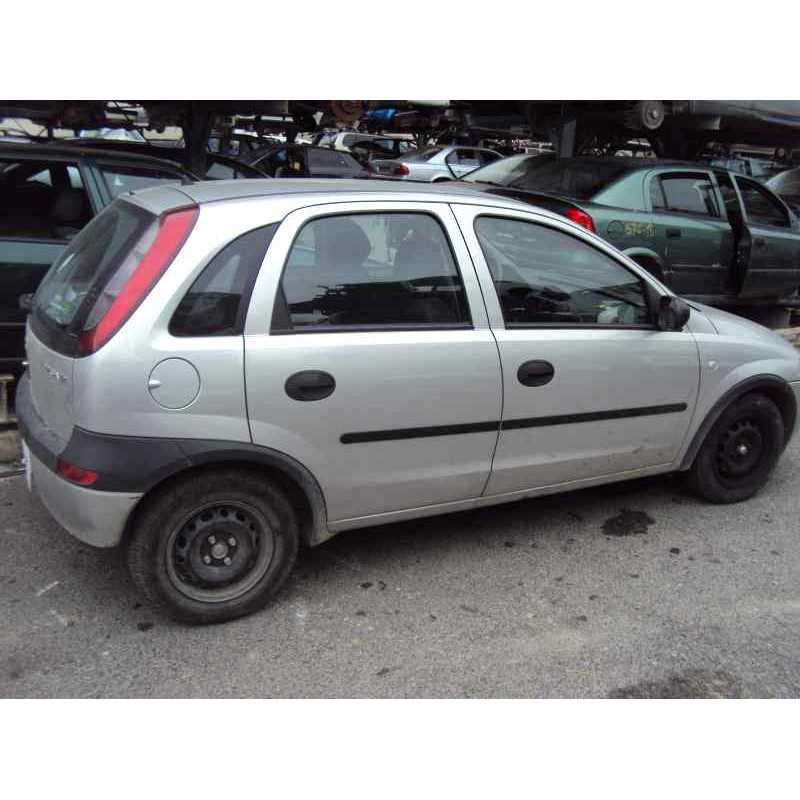 opel corsa c del año 2001