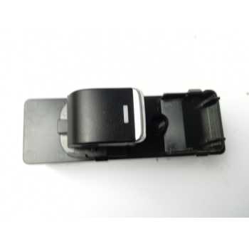 MANDO ELEVALUNAS TRASERO IZQUIERDO KG6C66380 