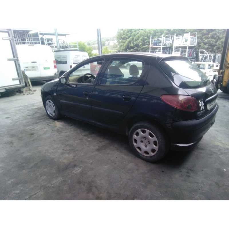 peugeot 206 berlina del año 2004