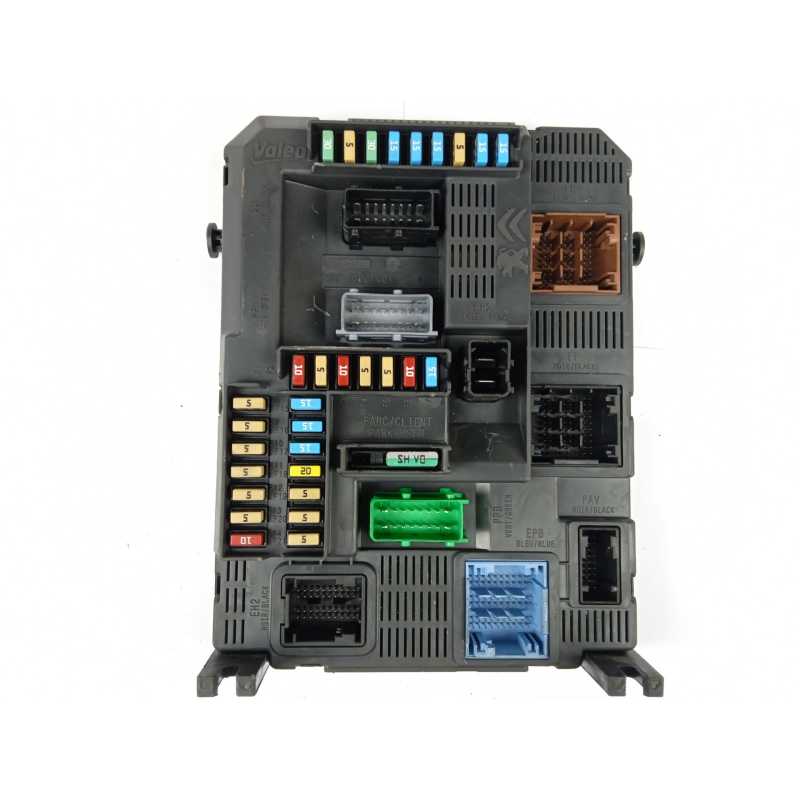 CAJA RELES / FUSIBLES 9807054180 