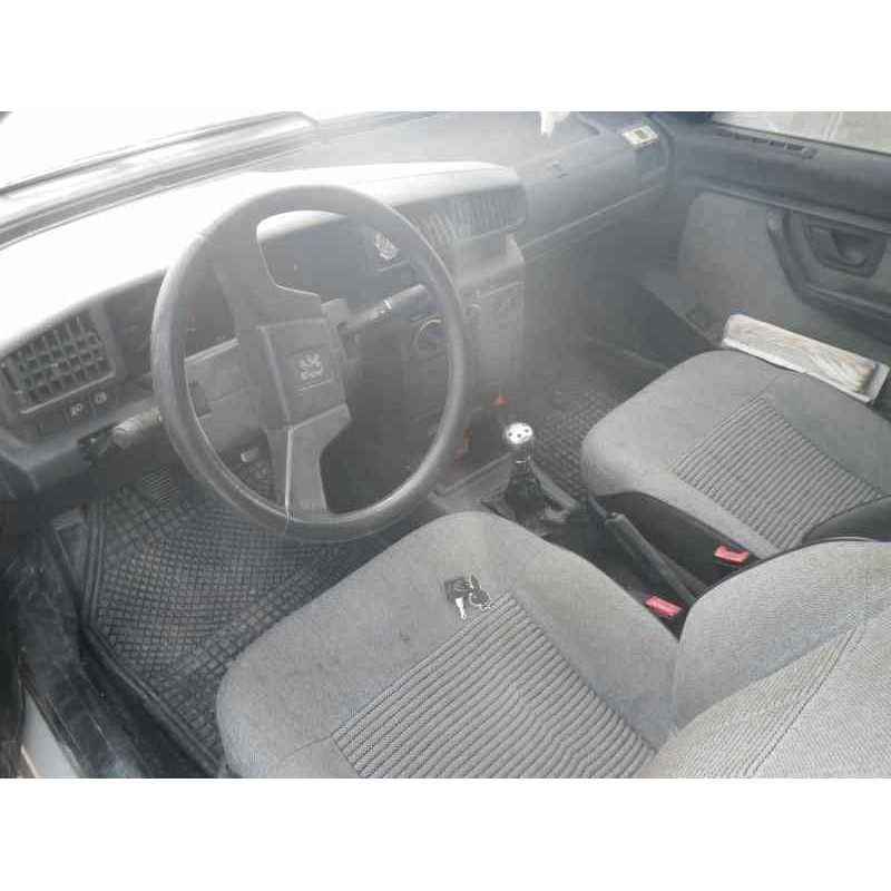 peugeot 405 berlina del año 1990