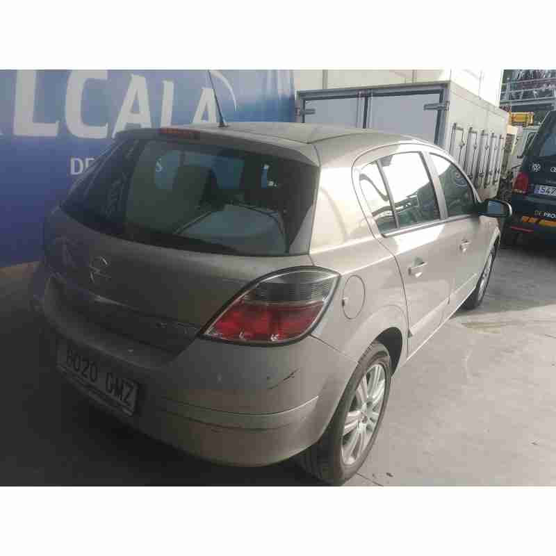 opel astra h (a04) del año 2009