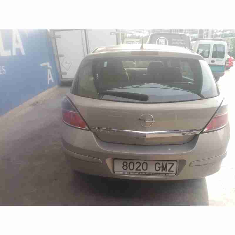 opel astra h (a04) del año 2009