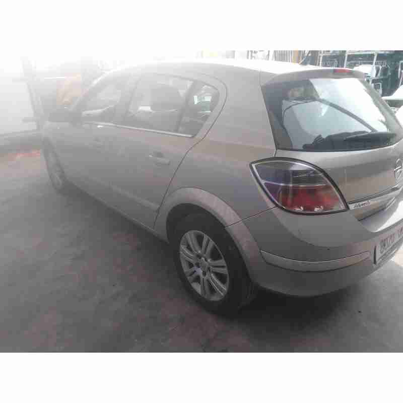 opel astra h (a04) del año 2009