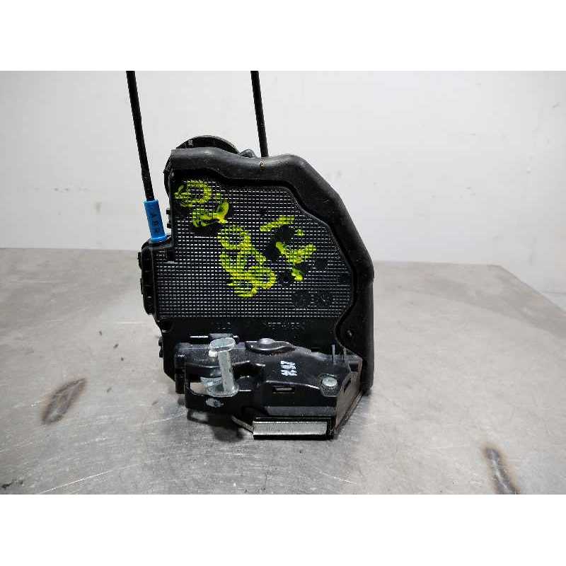 CERRADURA PUERTA TRASERA IZQUIERDA 4 PINES 