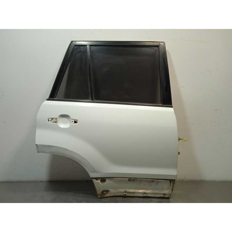 PUERTA TRASERA DERECHA 6800365J10 