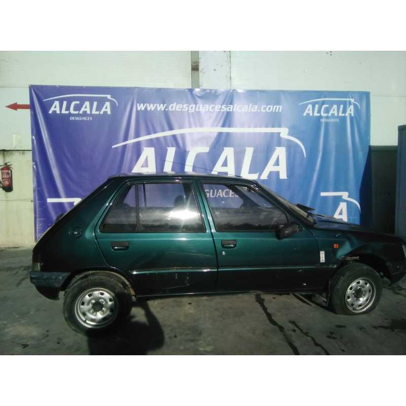 peugeot 205 berlina del año 1996