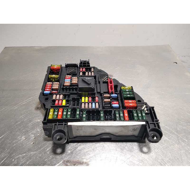 CAJA RELES / FUSIBLES 9264923 
