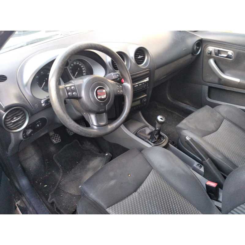 seat ibiza (6l1) del año 2008