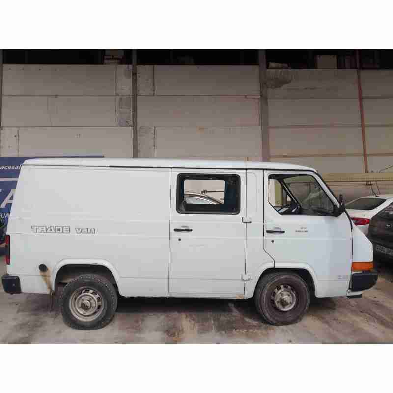 nissan trade furgoneta del año 1990