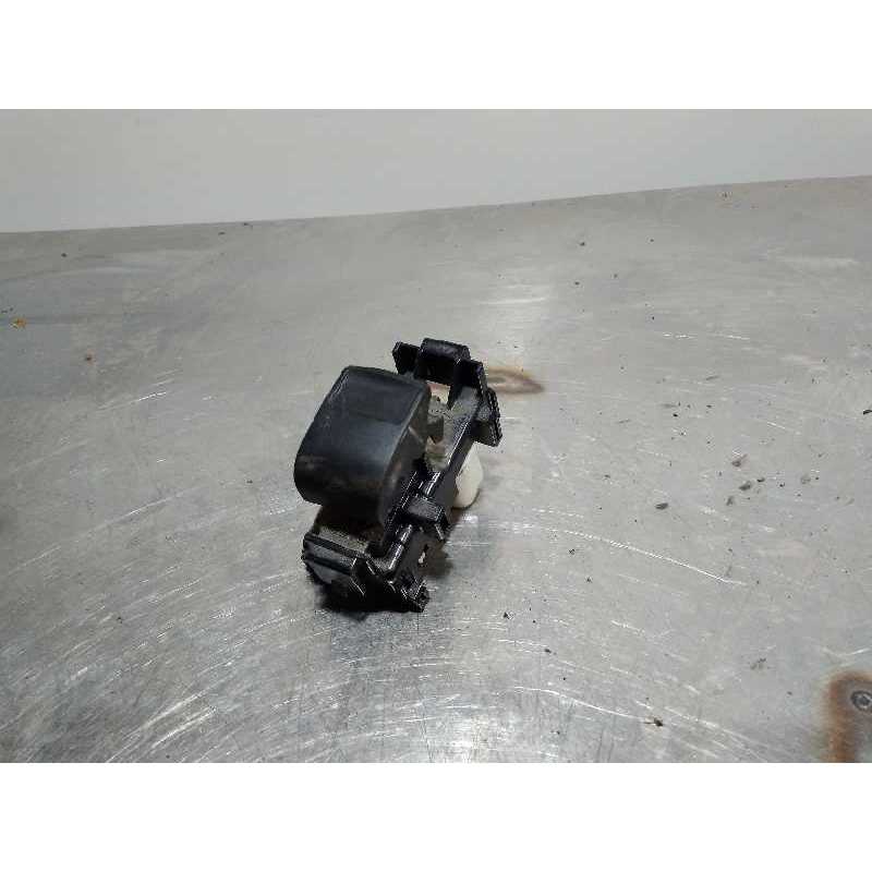 MANDO ELEVALUNAS TRASERO DERECHO 8292025 5 PINES 