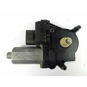 MOTOR ELEVALUNAS DELANTERO DERECHO 0130821785 