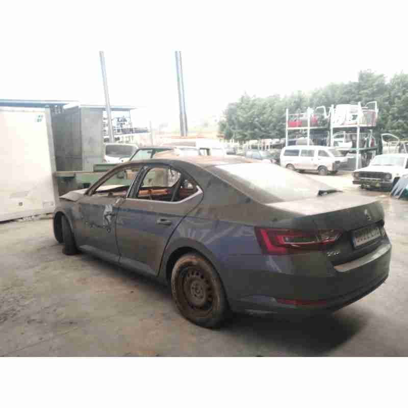skoda superb (3v3) del año 2018