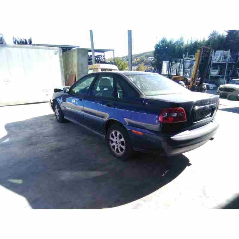 volvo s40 berlina del año 2000