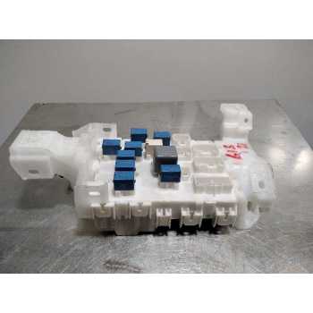 CAJA RELES / FUSIBLES AA1A48881 