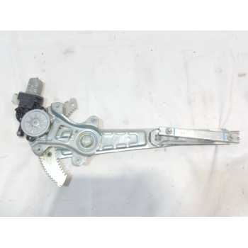 ELEVALUNAS DELANTERO DERECHO 5713A474 