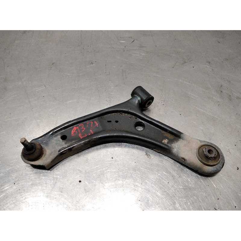 BRAZO SUSPENSION INFERIOR DELANTERO IZQUIERDO 4520261M00 