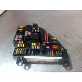 CAJA RELES / FUSIBLES 925281301 