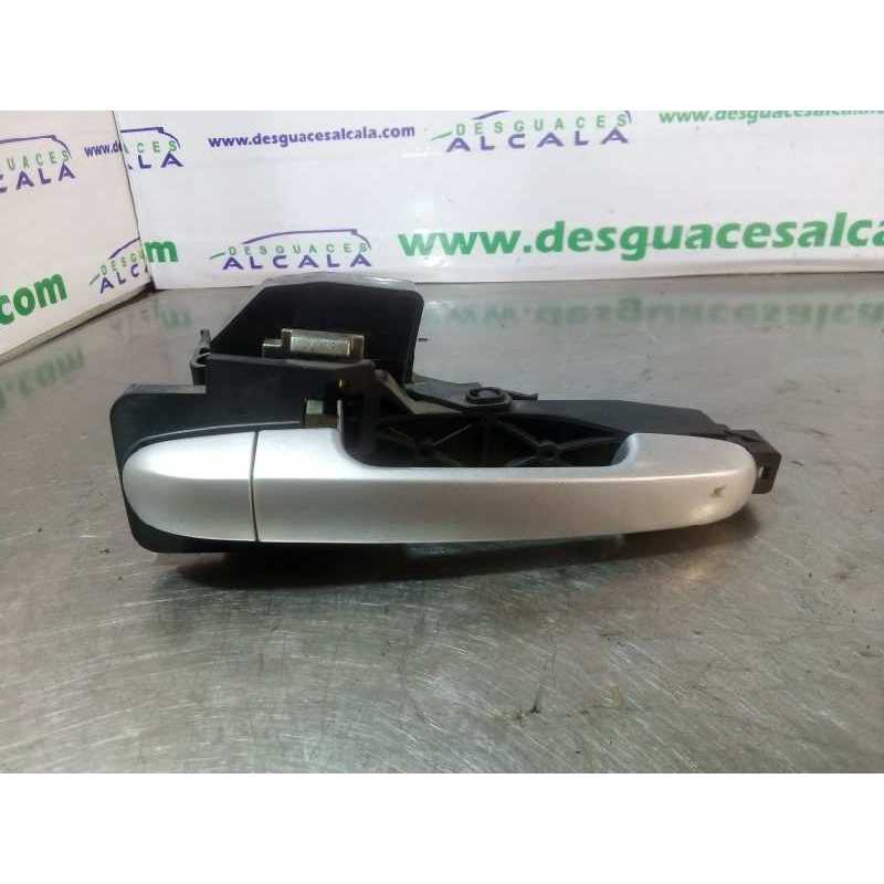 MANETA EXTERIOR DELANTERA DERECHA 