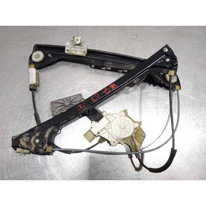 ELEVALUNAS DELANTERO IZQUIERDO 67627189231 