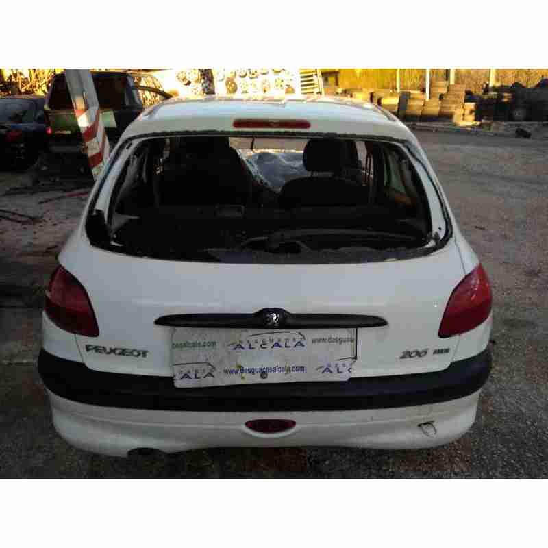 peugeot 206 berlina del año 2002