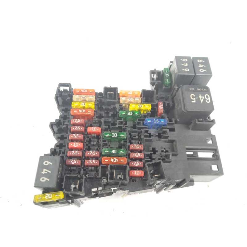 CAJA RELES / FUSIBLES 5Q0937615C 